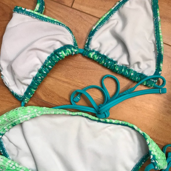 Turquoise and green crochet/ lace bikini - Picture 4 of 4